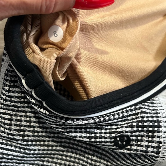 Size 8 Lululemon tank - Picture 3 of 3